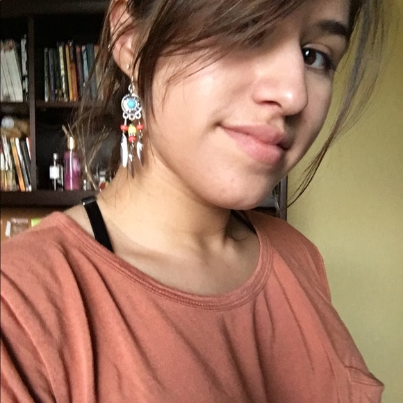 Boho Silver Dreamcatcher Dangle Earrings - Picture 4 of 5